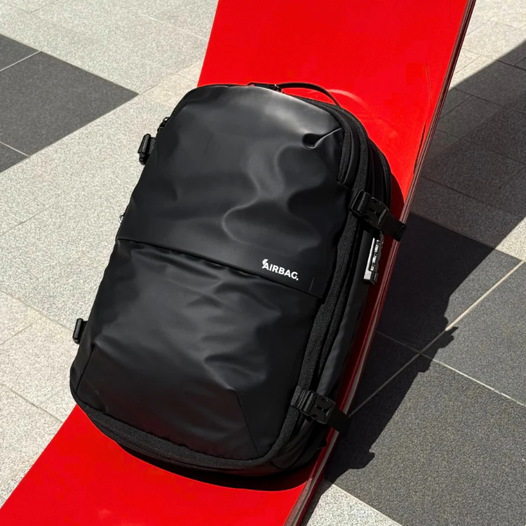 AIRBAG LUGGAGE - BLACK